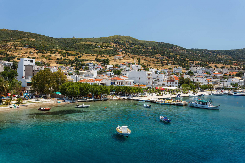 EVIA (EVBEYA) .jpg EVIA (EVBEYA) .jpg